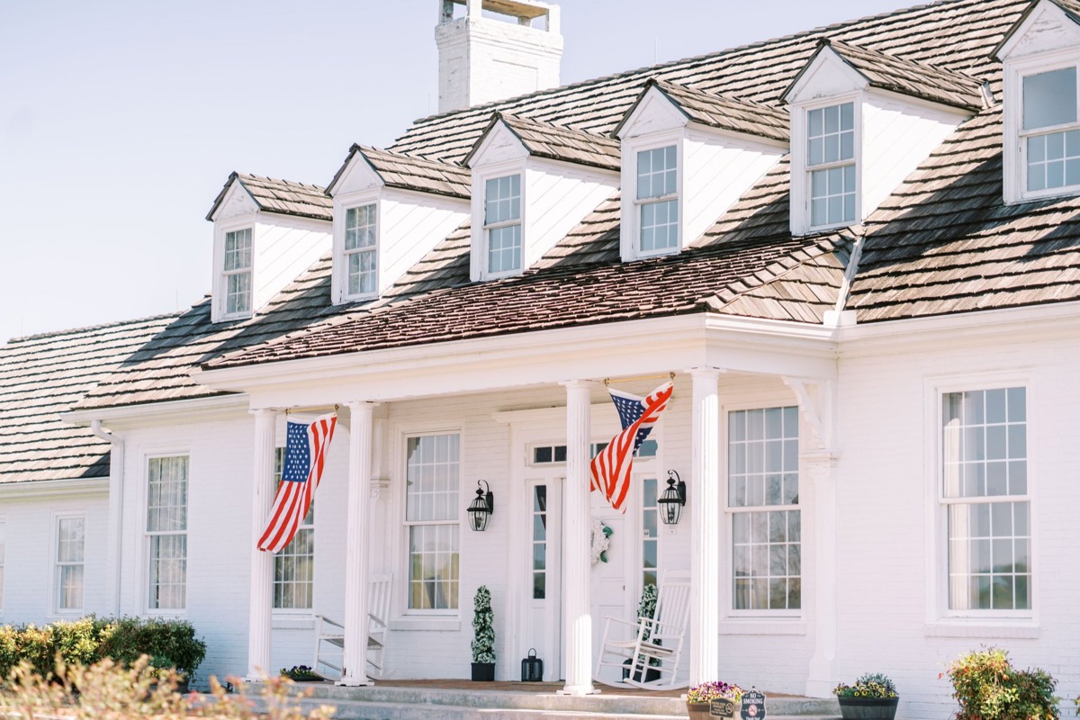 Which Estate Experience Is Right for You?