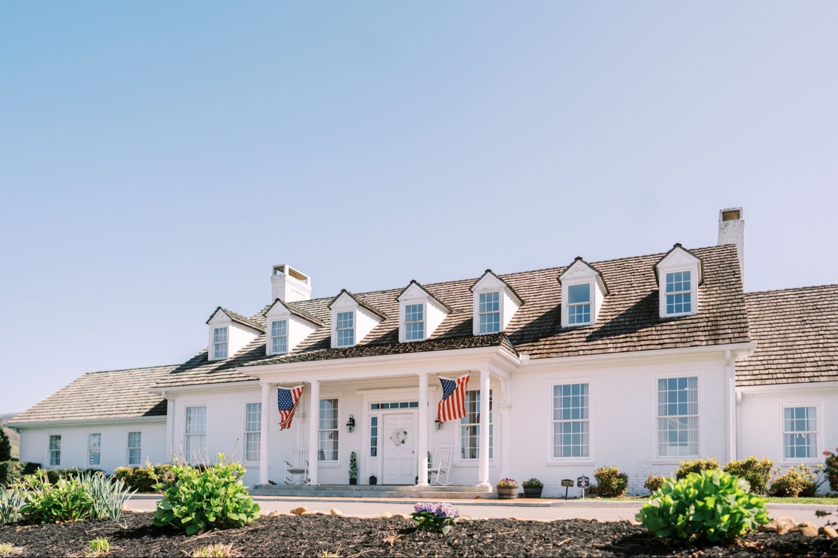 What a Wedding Looks Like at The Estate at Sweetwater Creek in Every Season