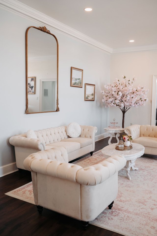The grand foyer sitting room